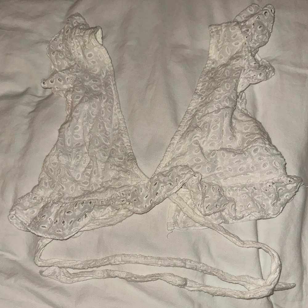 Elegant White Lace Crop Top